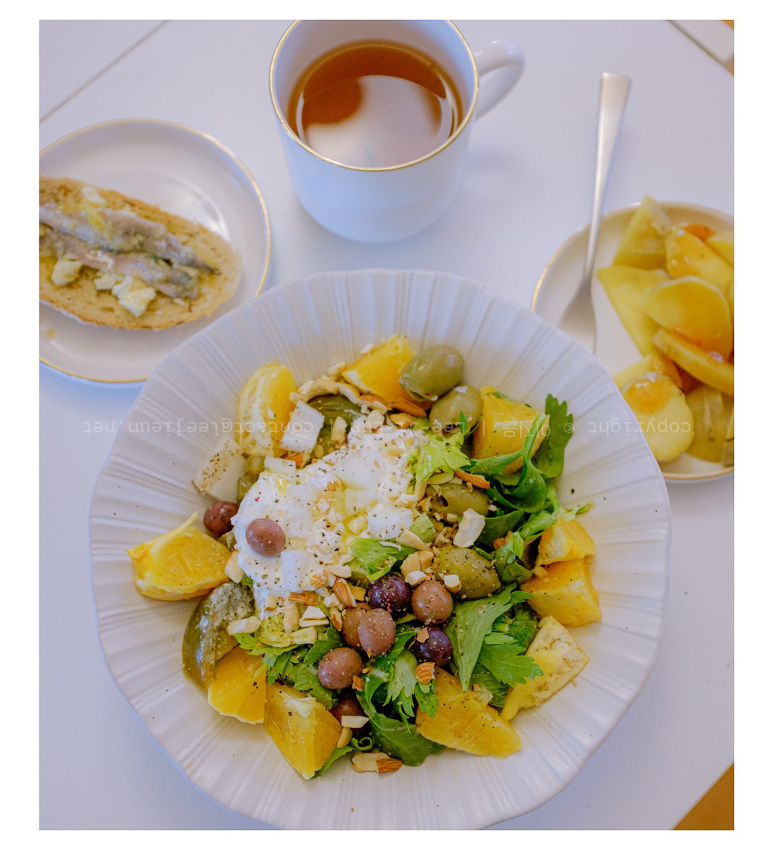 주식2. 오렌지 올리브 수란 샐러드