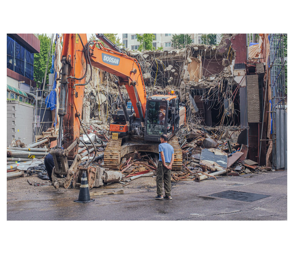 이건 비 그친 날 한남동에서 찍은 것