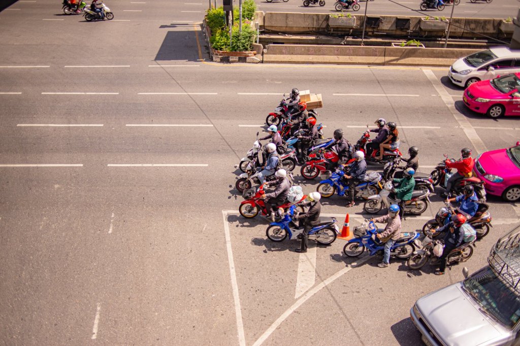 #103. 14년 7월 방콕: 반짝반짝 빛나는&nbsp;길