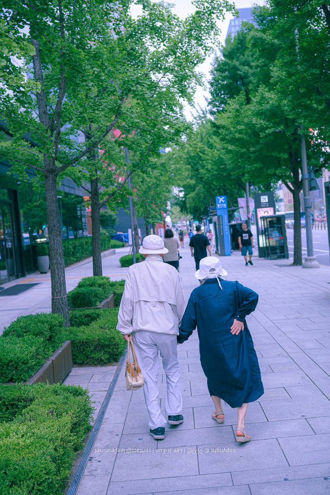 #411. 어제 흑백을 컬러로 보기